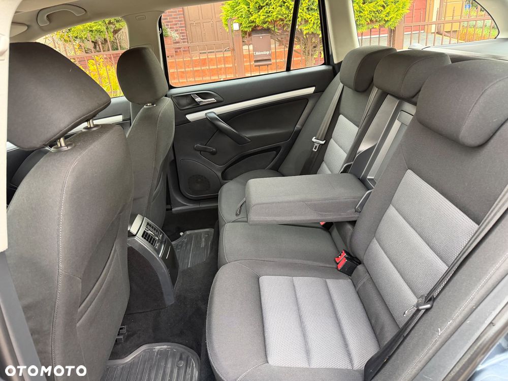 Skoda Octavia 1.6 Combi Ambiente - 5