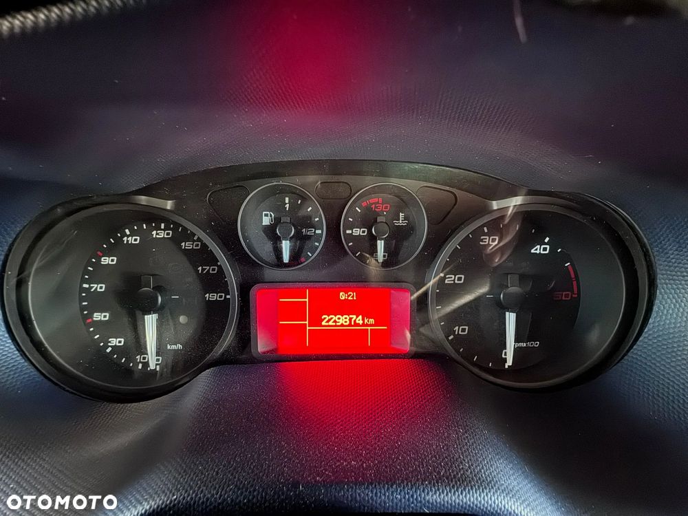 Iveco Daily 35C14 / RAMA do zabudowy / rozstaw 3.0m (392) - 12