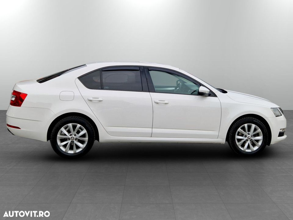 Skoda Octavia 1.6 TDI Ambition - 8