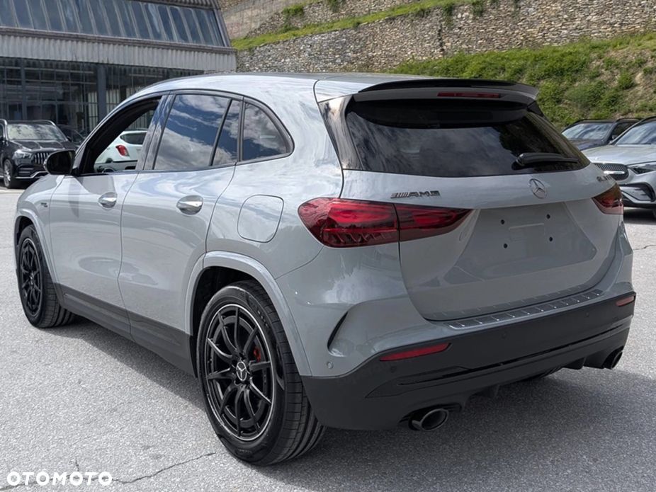 Mercedes-Benz GLA AMG 35 mHEV 4-Matic 8G-DCT - 5