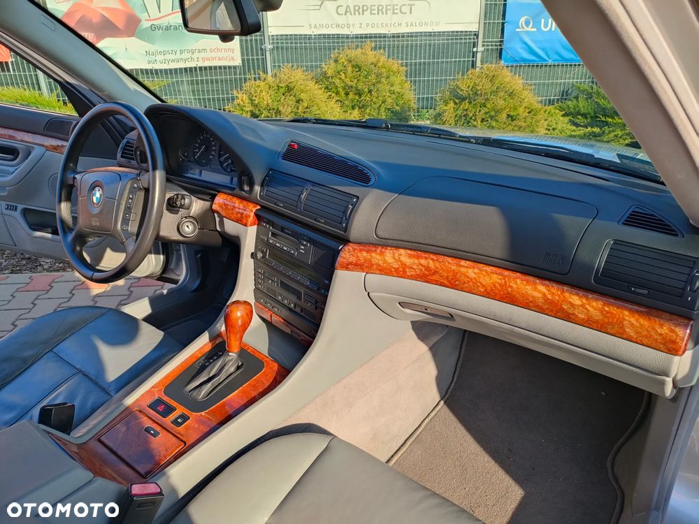 BMW Seria 7 728i L - 17