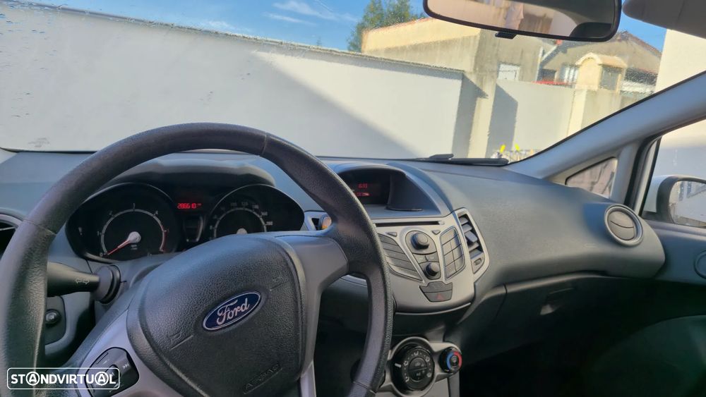 Ford Fiesta - 5
