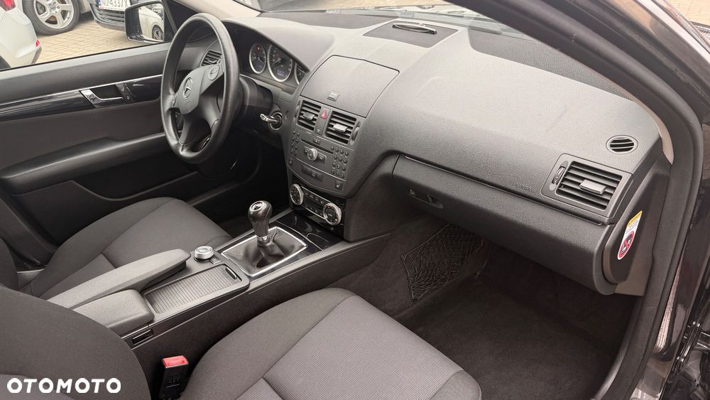 Mercedes-Benz Klasa C 220 CDI DPF Elegance - 8