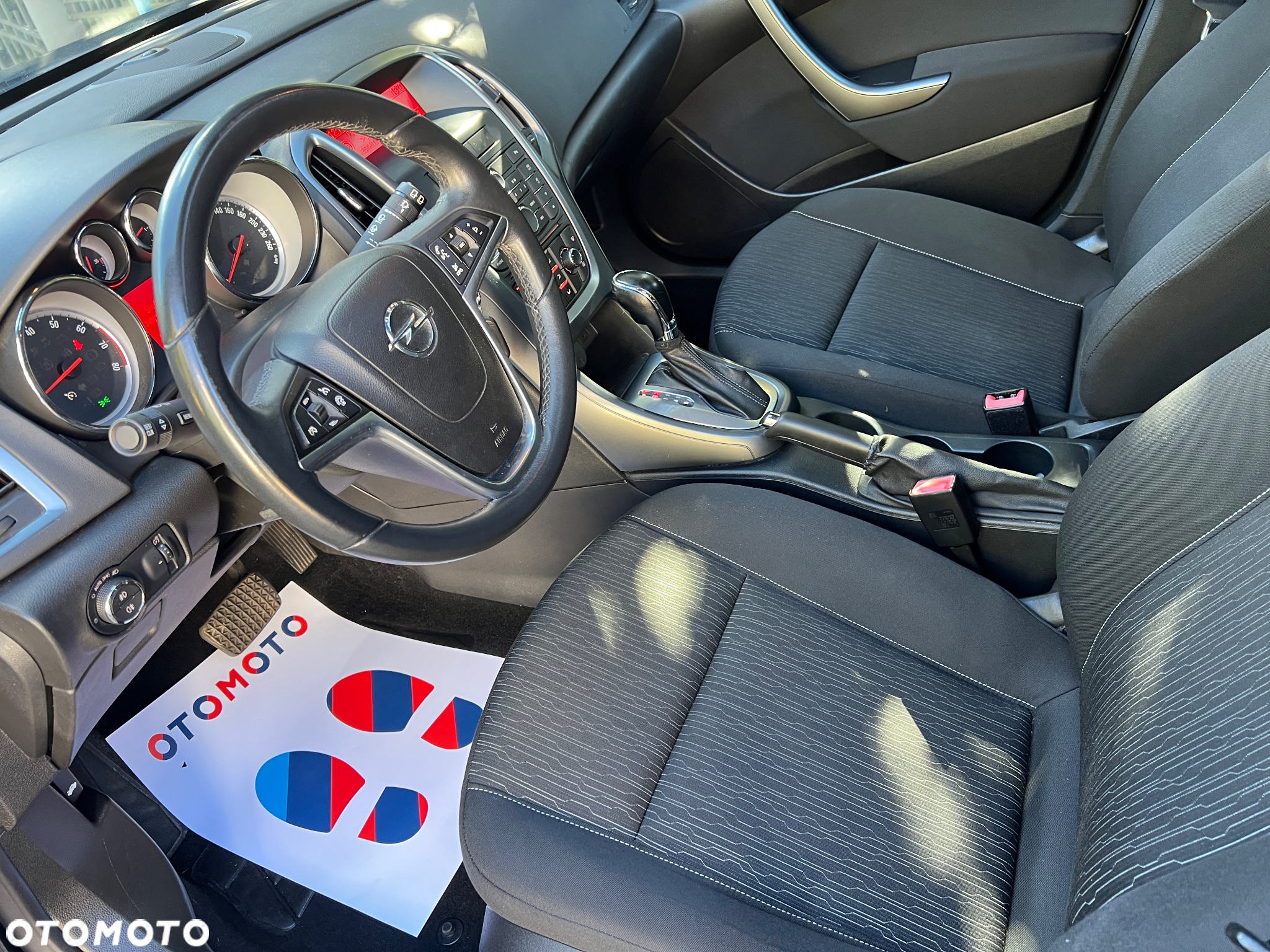 Opel Astra 1.6 Automatik Exklusiv - 18