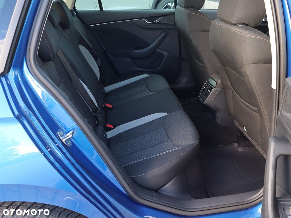 Skoda Kamiq 1.0 TSI Style DSG - 7