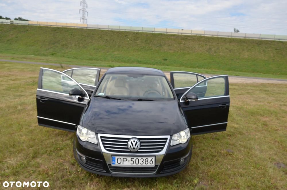 Volkswagen Passat 2.0 TDI DPF Highline - 27