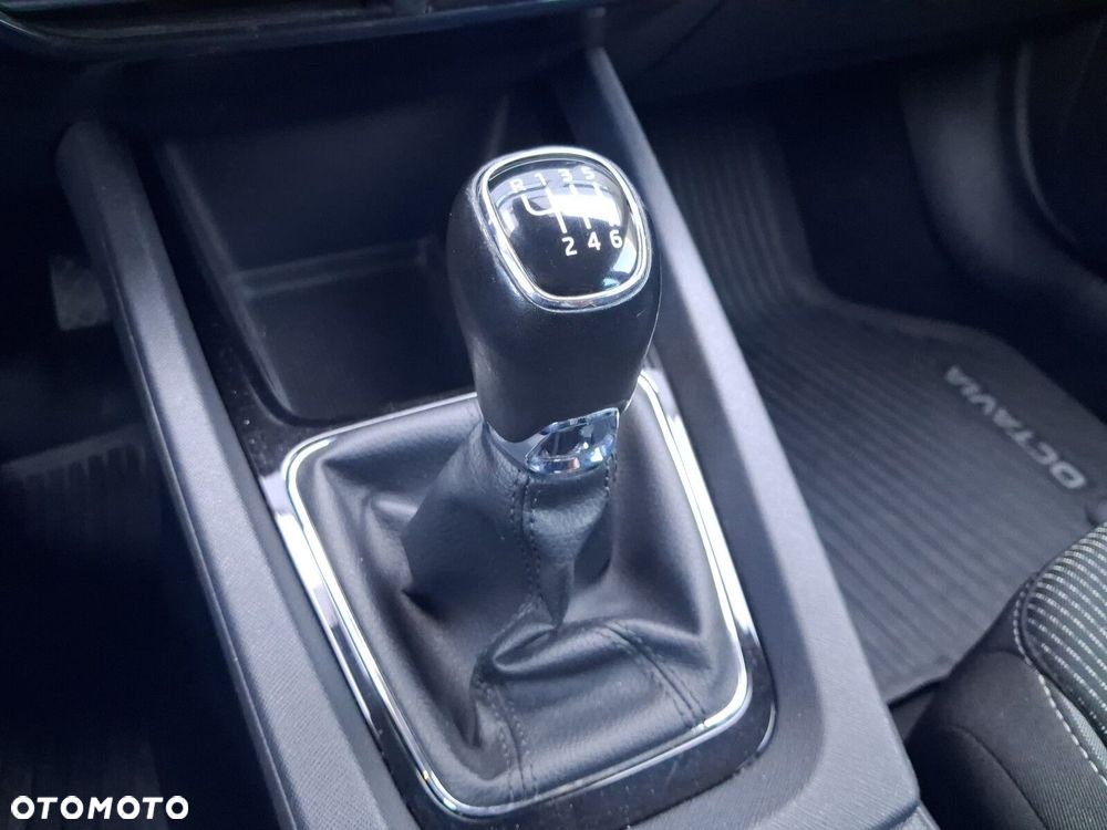 Skoda Octavia 1.5 TSI ACT Ambition - 23