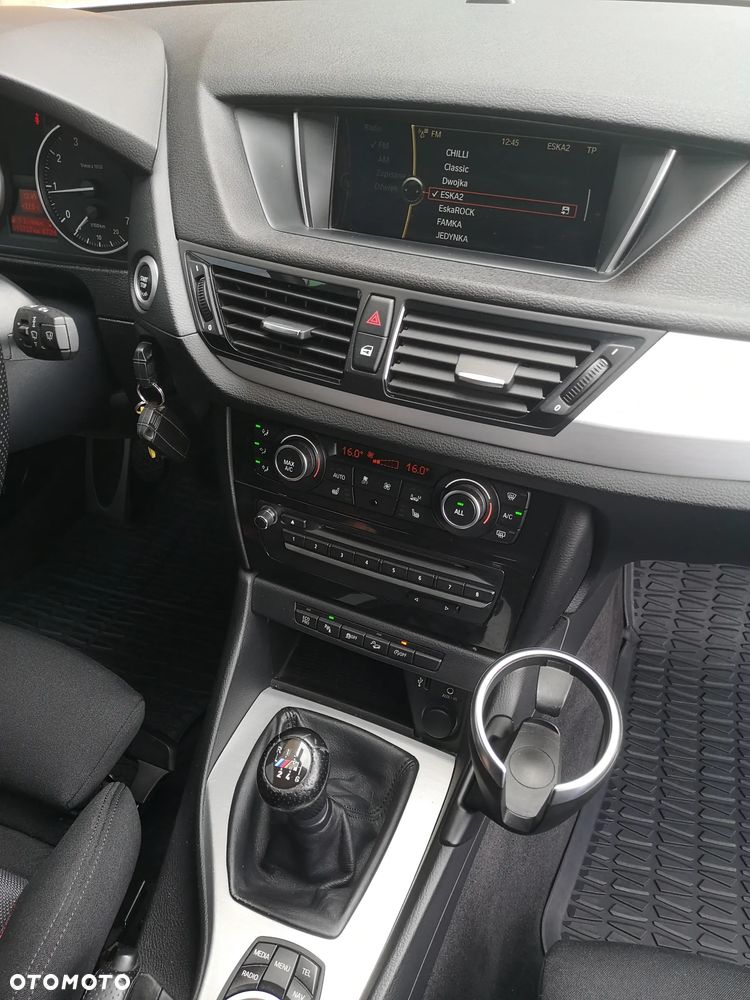 BMW X1 xDrive20i Sport Line - 21