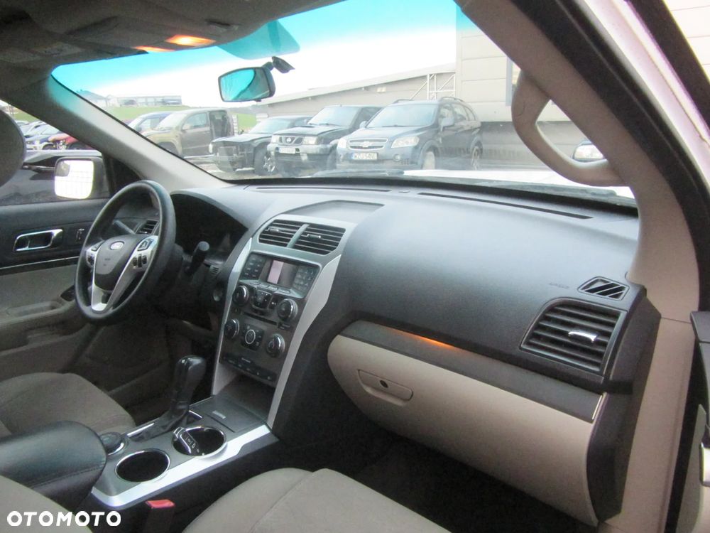 KANAPA FOTELE BOCZKI 7 osób Ford Explorer V 2013 r. - 12