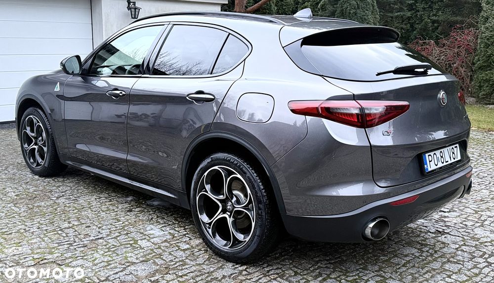 Alfa Romeo Stelvio 2.0 Turbo B-Tech Edition Q4 - 9