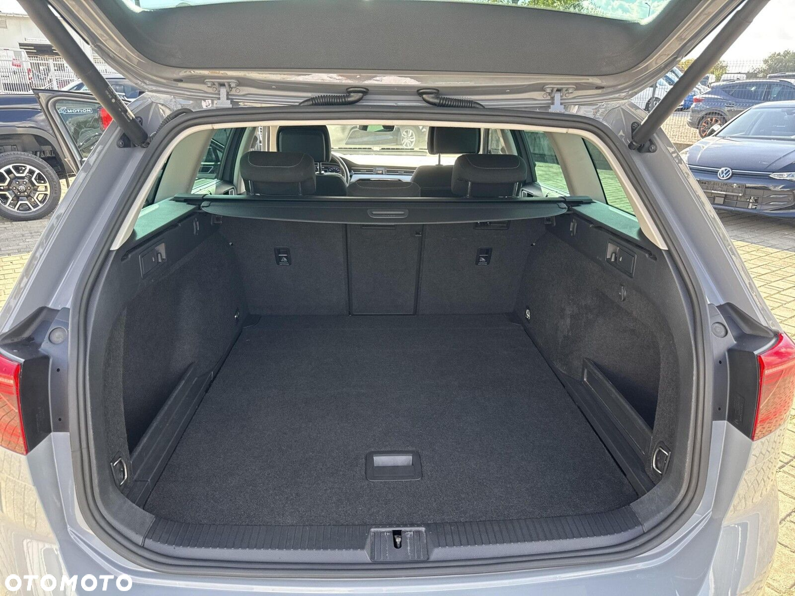 Volkswagen Passat 2.0 TDI SCR Business DSG - 17