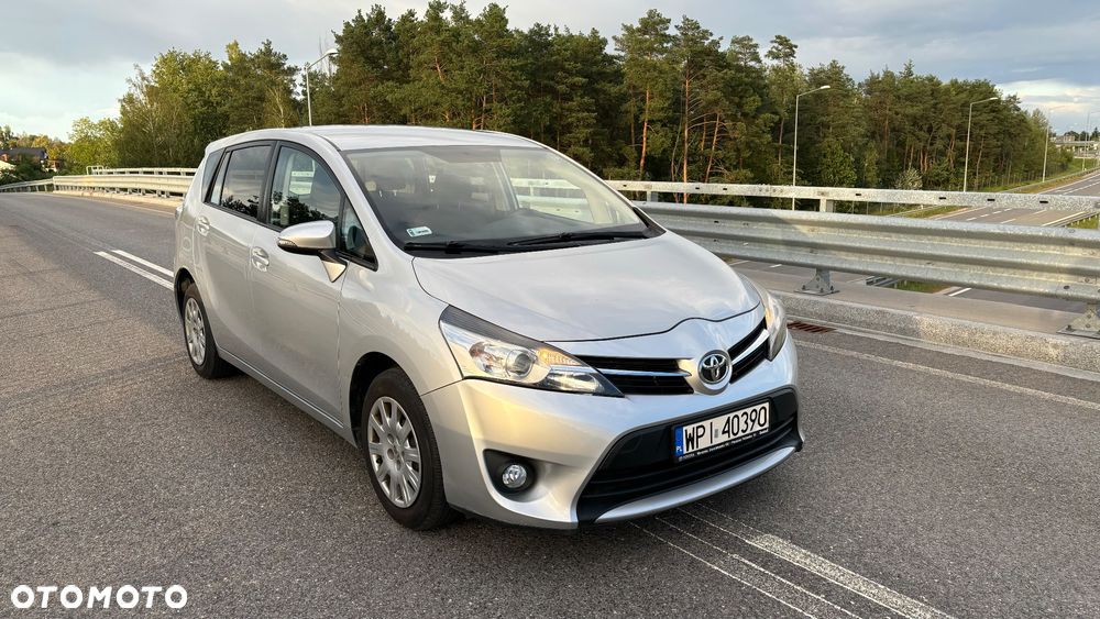Toyota Verso 1.6 Active - 3