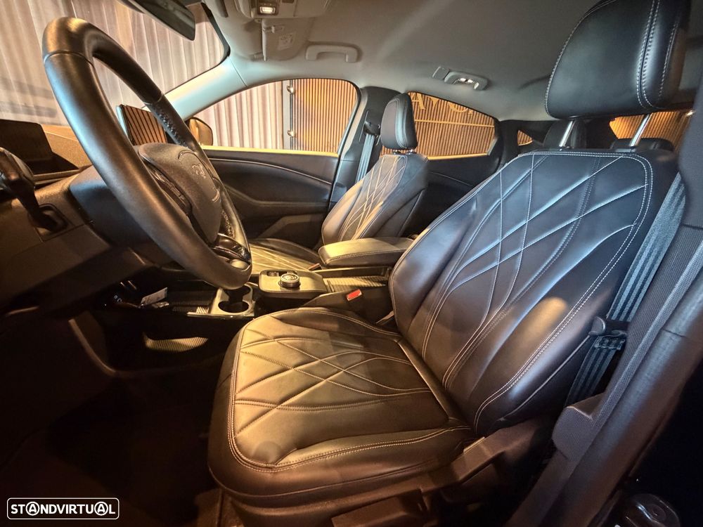 Ford Mustang Mach-E Premium - 18