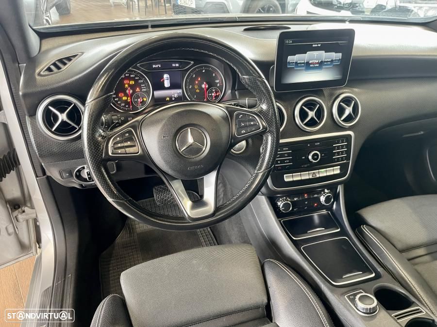 Mercedes-Benz A 180 d AMG Line Aut. - 13