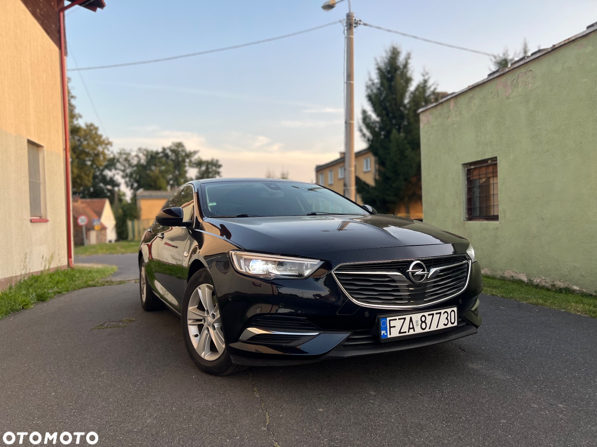 Opel Insignia CT 2.0 CDTI Exclusive S&S - 2