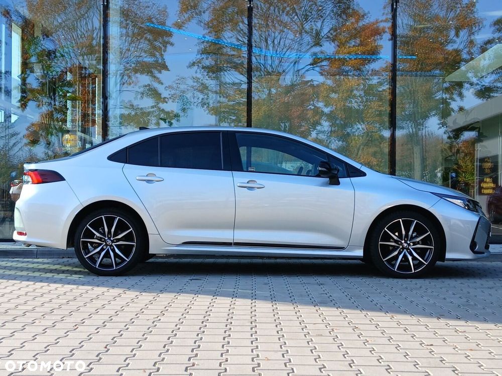 Toyota Corolla 1.8 Hybrid GR Sport - 3