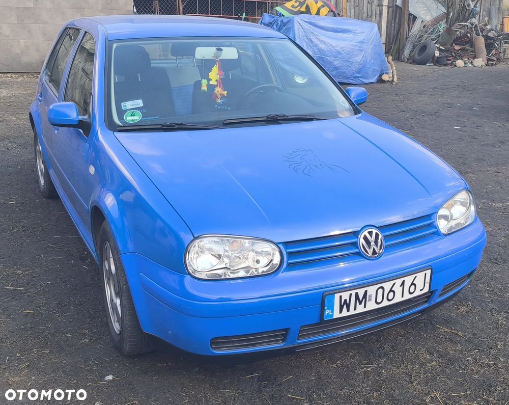 Volkswagen Golf - 2