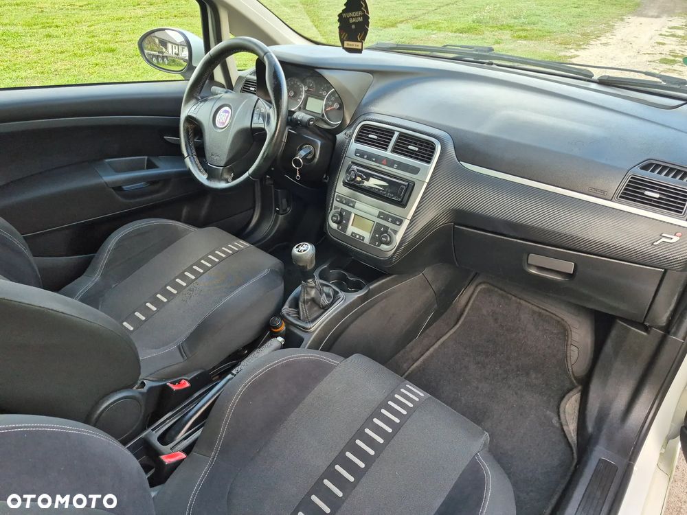 Fiat Grande Punto 1.4 T-Jet 16V Racing - 22