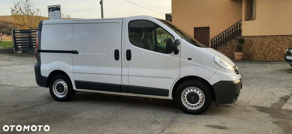 Opel Vivaro - 23