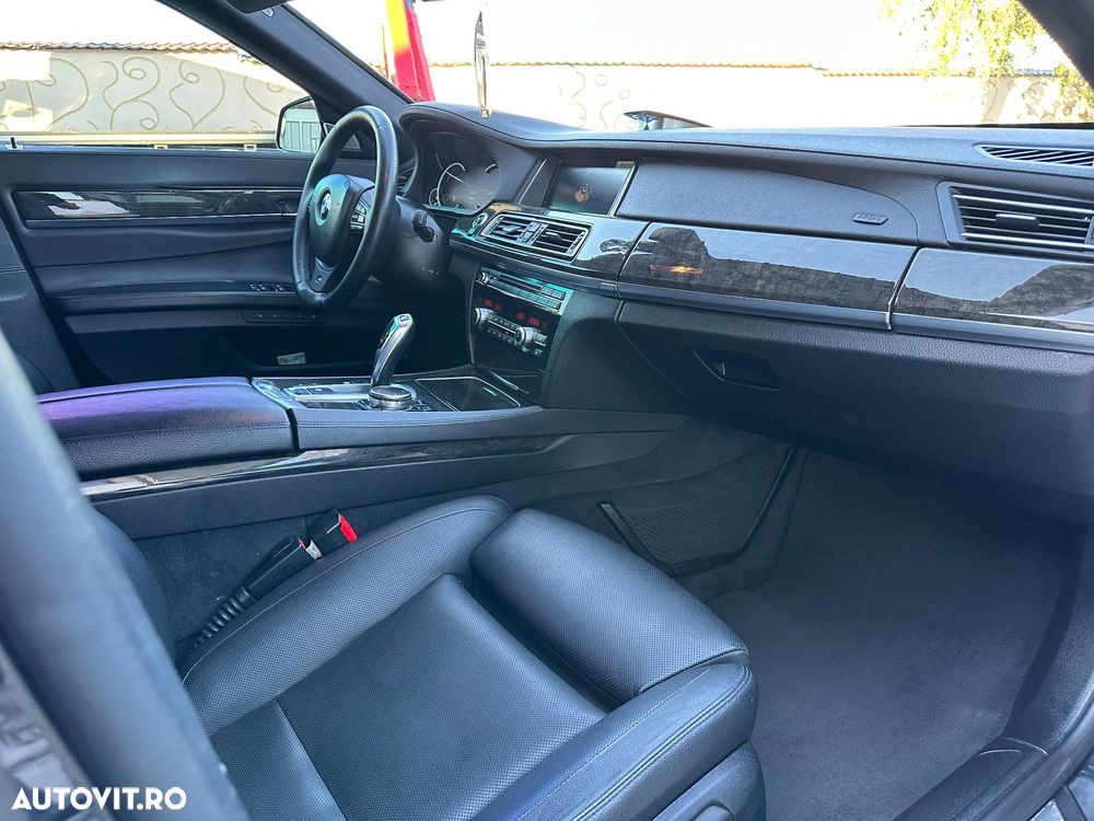 BMW Seria 7 750d xDrive - 11