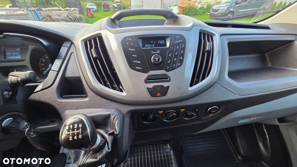 Ford Transit - 11
