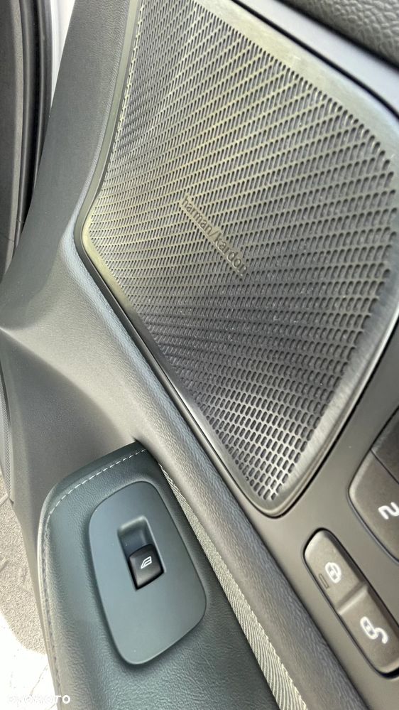 Volvo V60 B3 B R-Design - 14