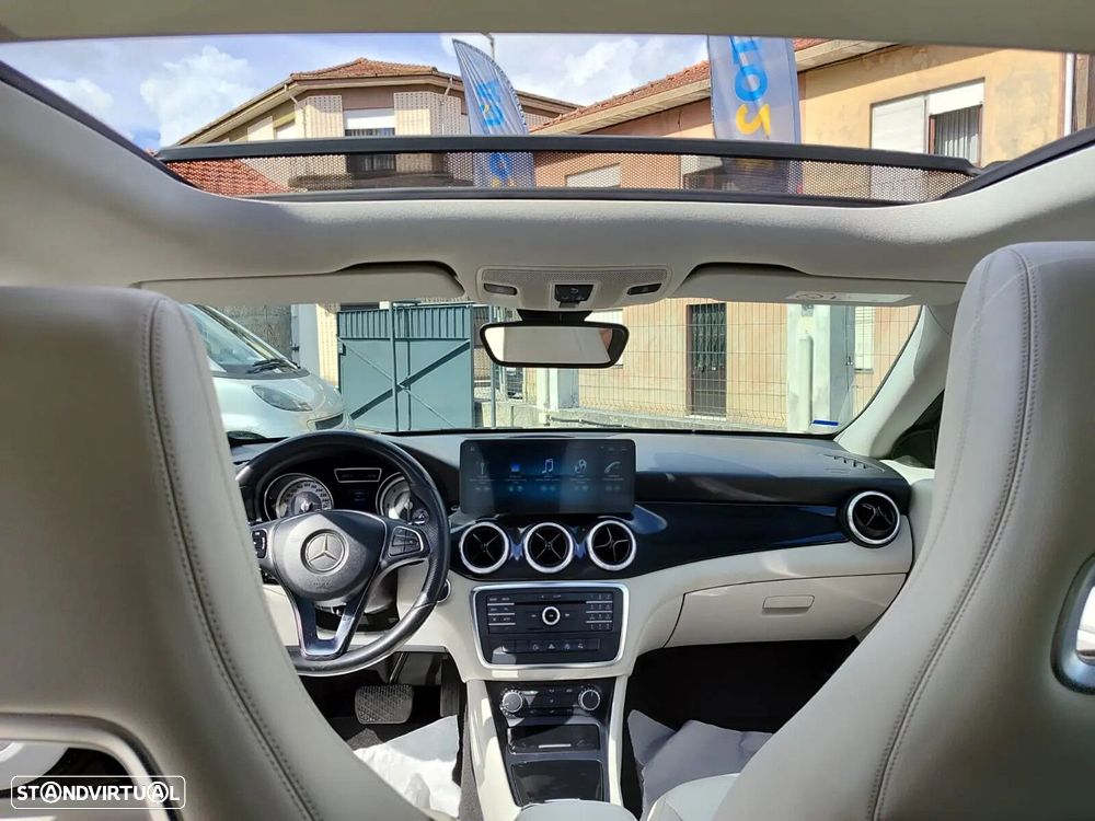 Mercedes-Benz CLA 220 - 17