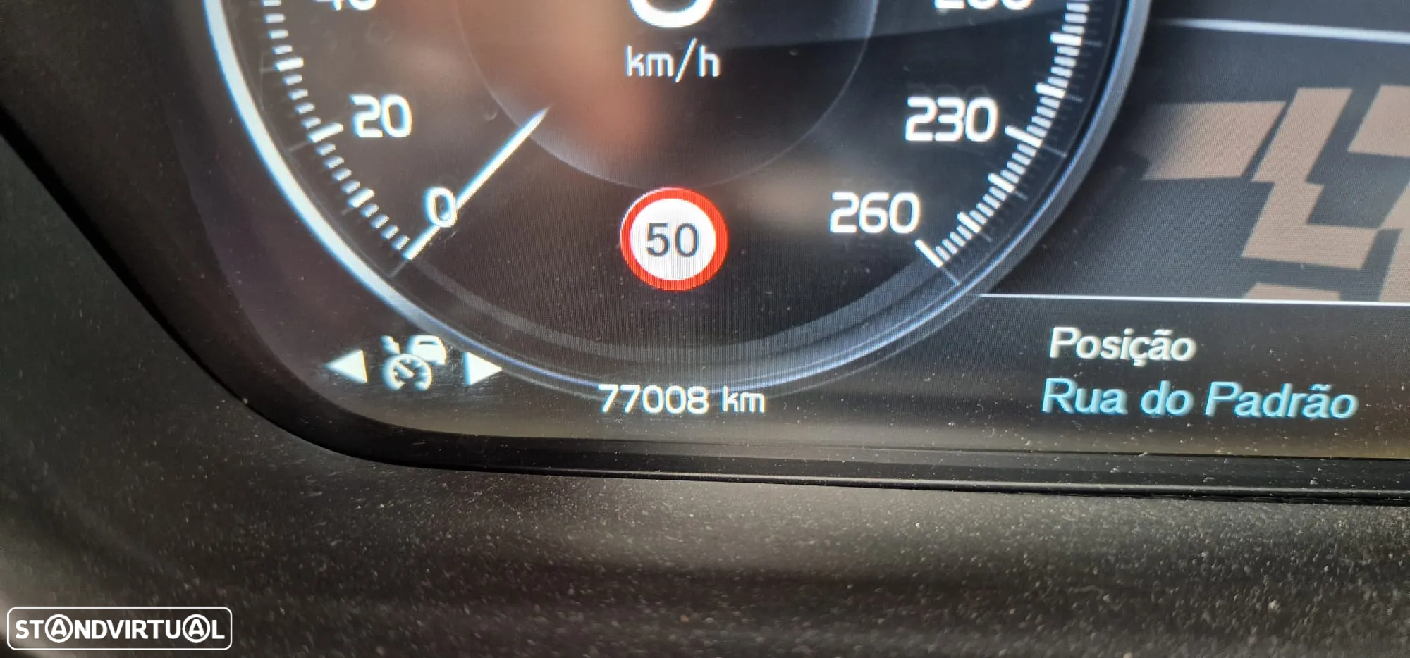 Volvo V90 Cross Country 2.0 D4 Pro AWD Geartronic - 13