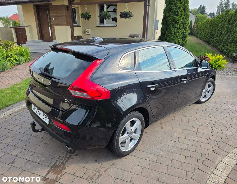Volvo V40 D4 Momentum - 3