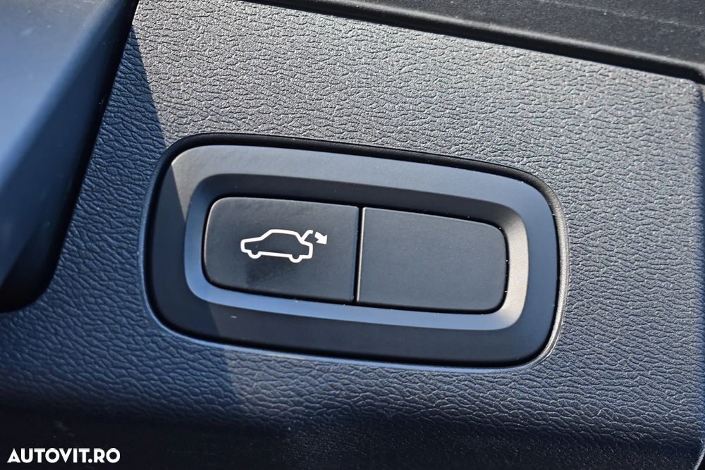Volvo XC 60 D5 AWD Geartronic Inscription - 31