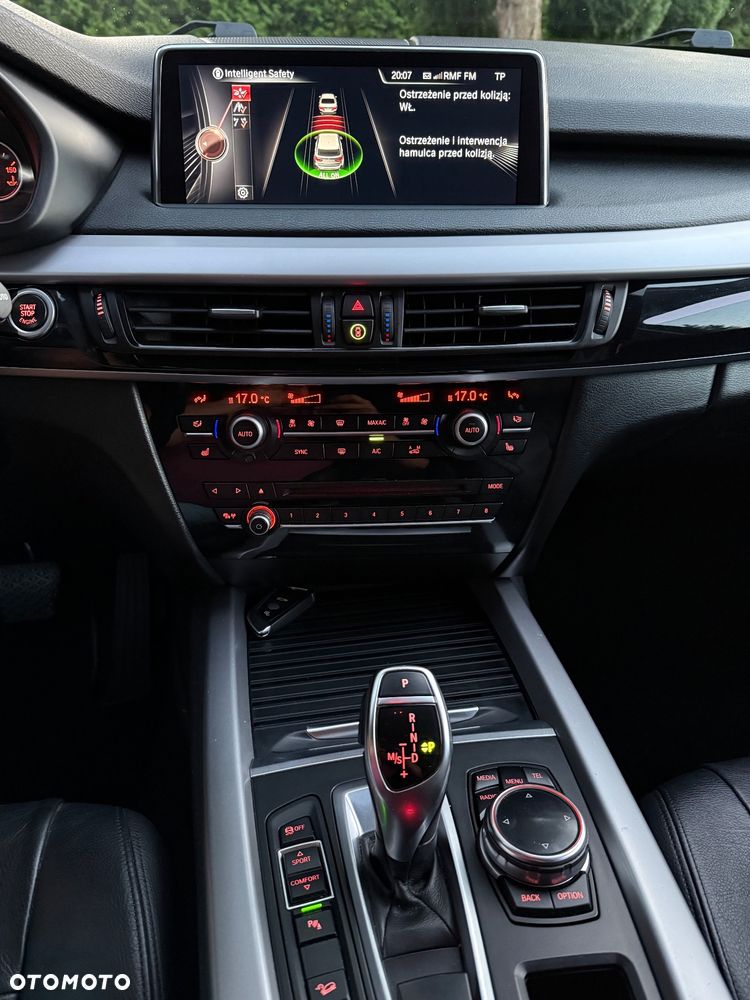BMW X5 xDrive25d - 11
