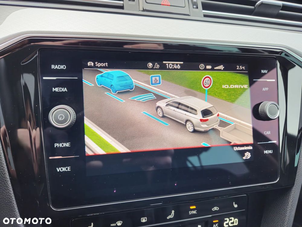 Volkswagen Passat 2.0 TDI SCR DSG Business - 26