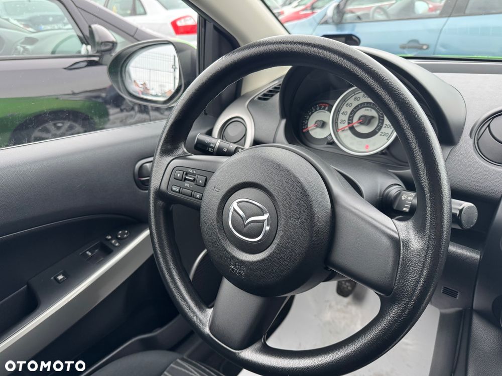 Mazda 2 - 9