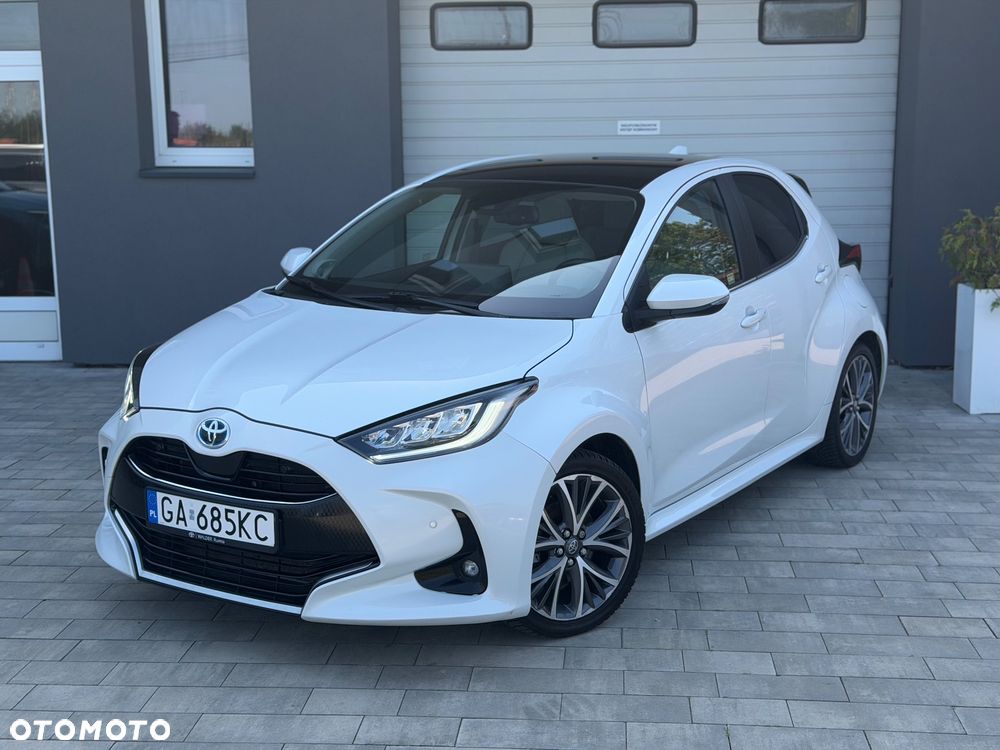 Toyota Yaris Hybrid 100 Selection Platinum