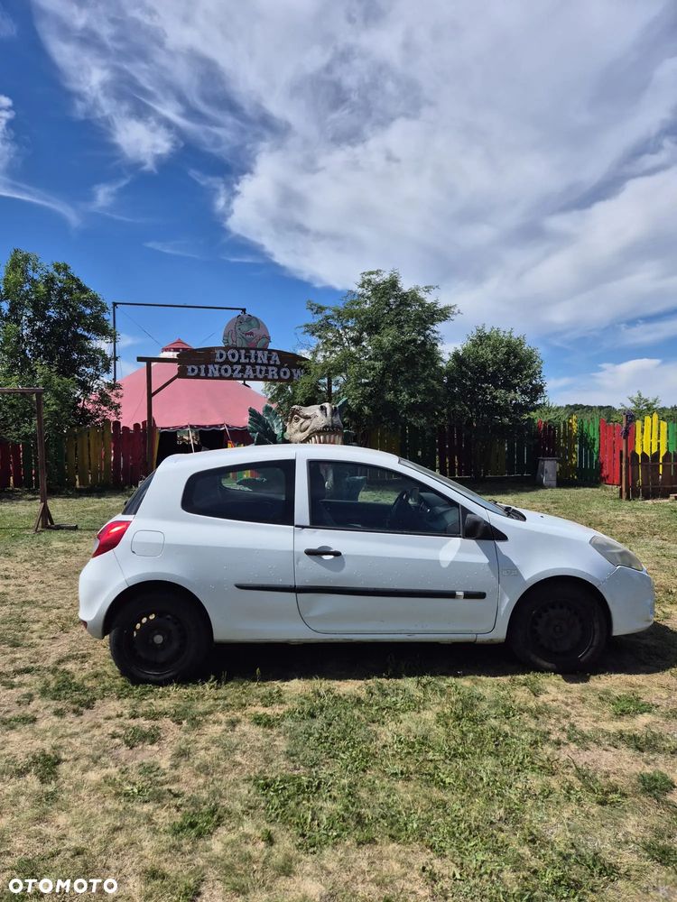 Renault Clio 1.5 dCi Authentique - 5