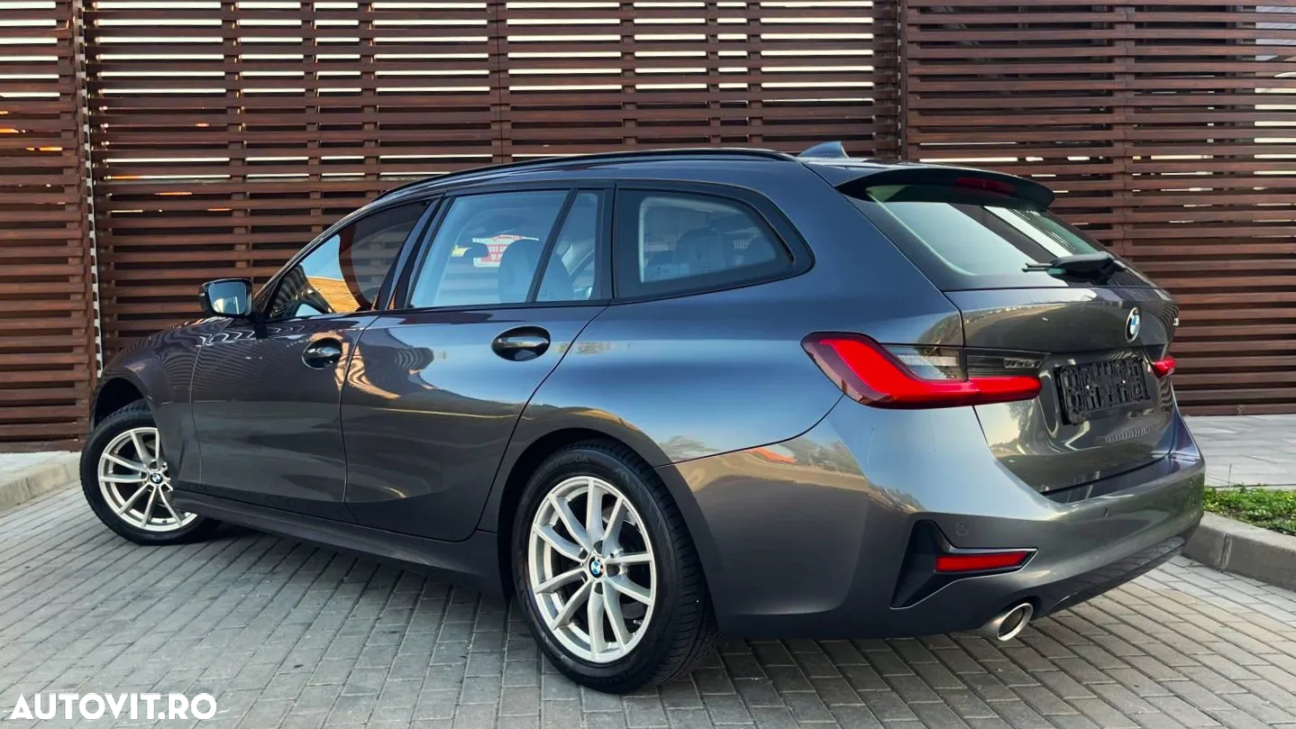BMW Seria 3 320d Touring Aut. Sport Line - 11