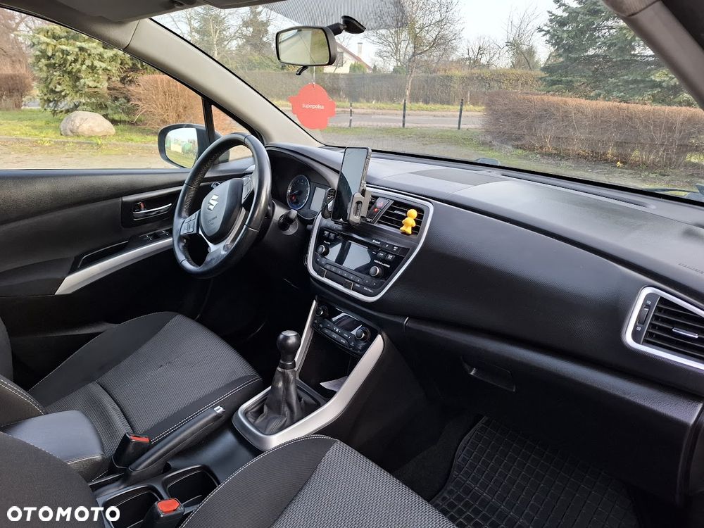 Suzuki SX4 1.6 Comfort - 13