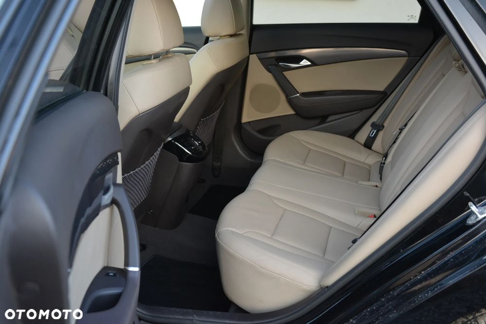 Hyundai i40 1.7 CRDi Premium DCT - 27