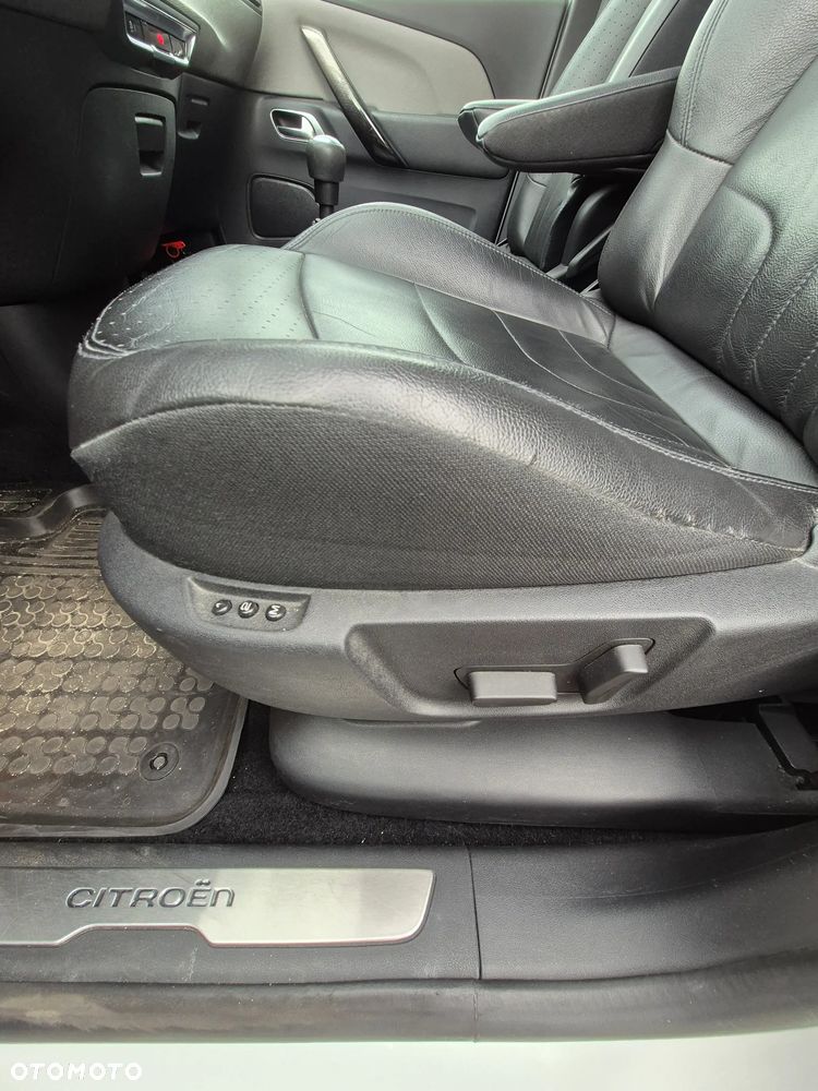 Citroën C4 Picasso 1.6 e-HDi Exclusive - 20