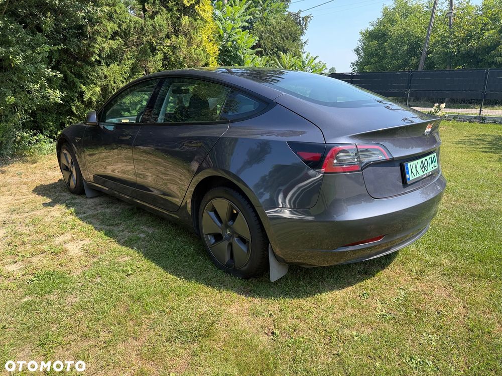 Tesla Model 3 RWD - 4
