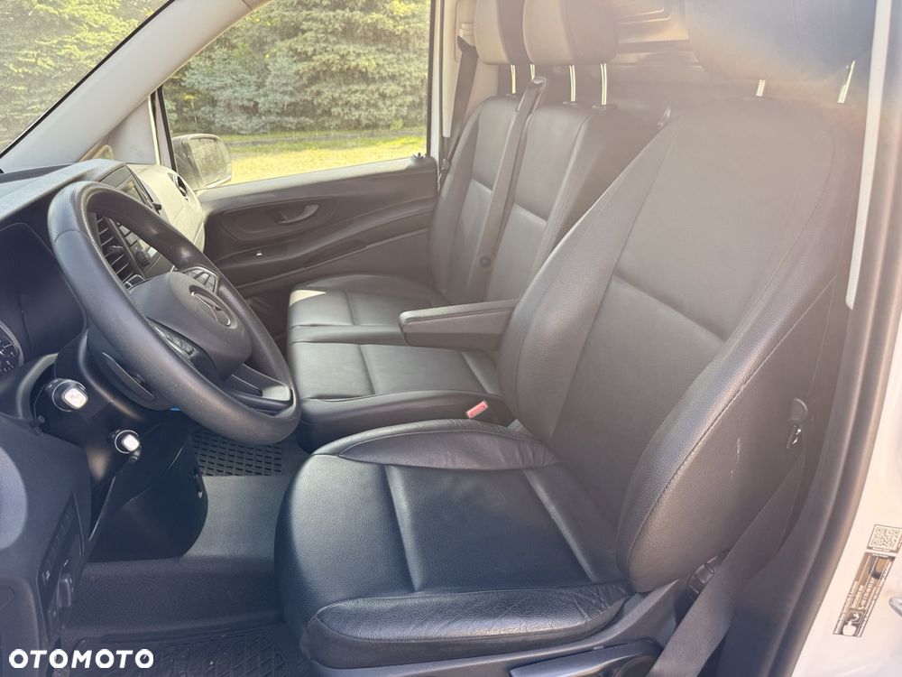 Mercedes-Benz VITO - 19