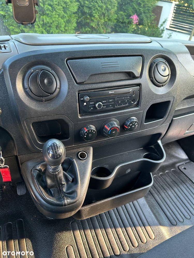 Renault Master - 25
