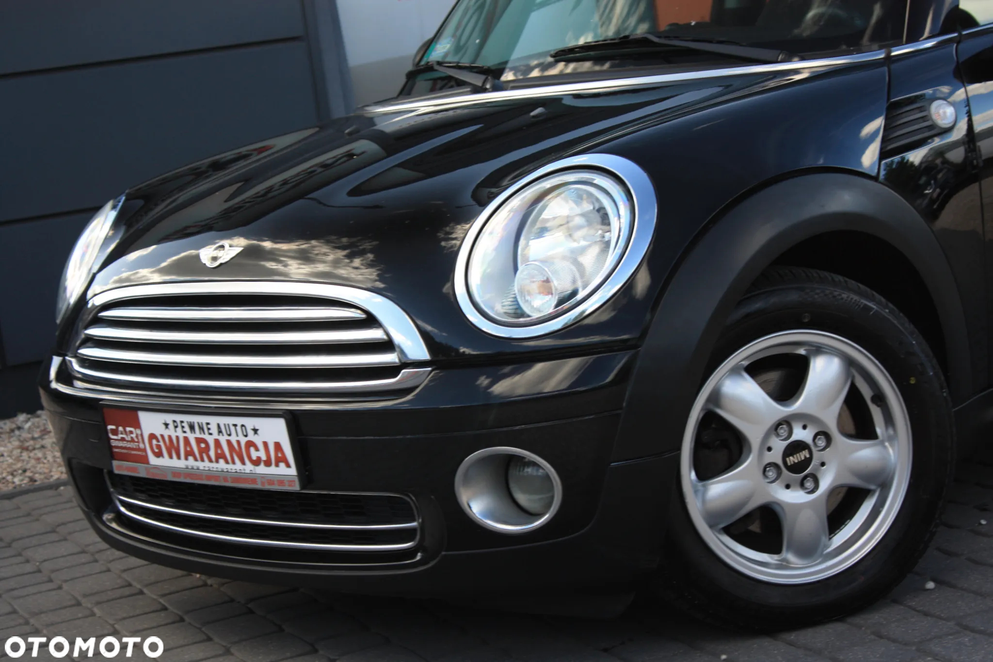 MINI ONE Standard - 11