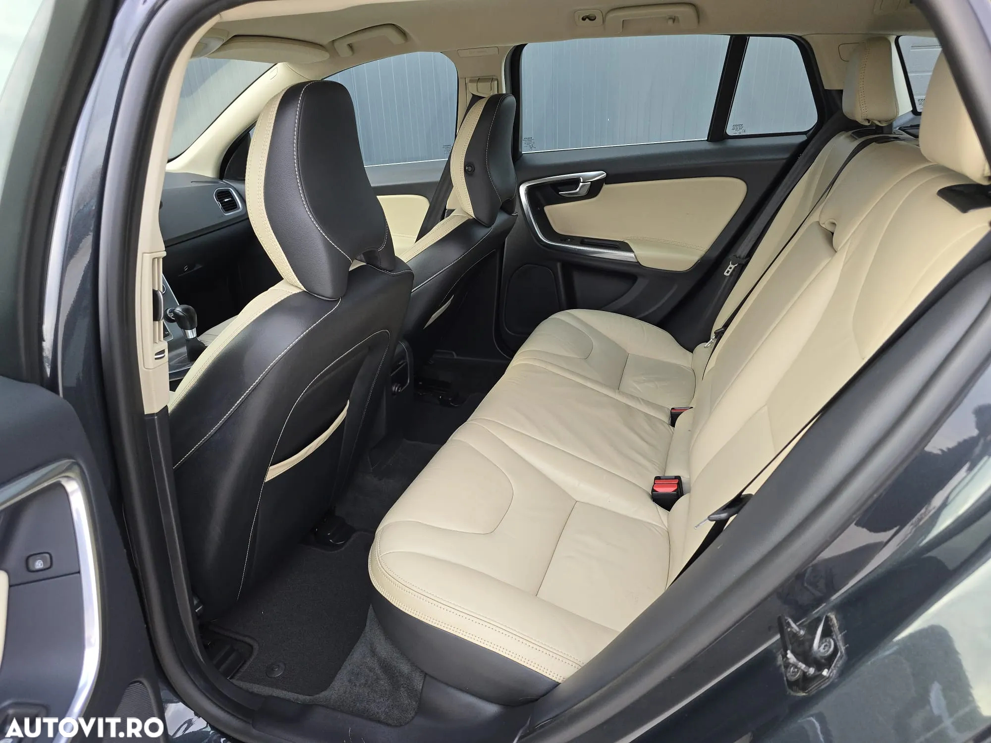 Volvo V60 D3 Start-Stop Momentum - 21