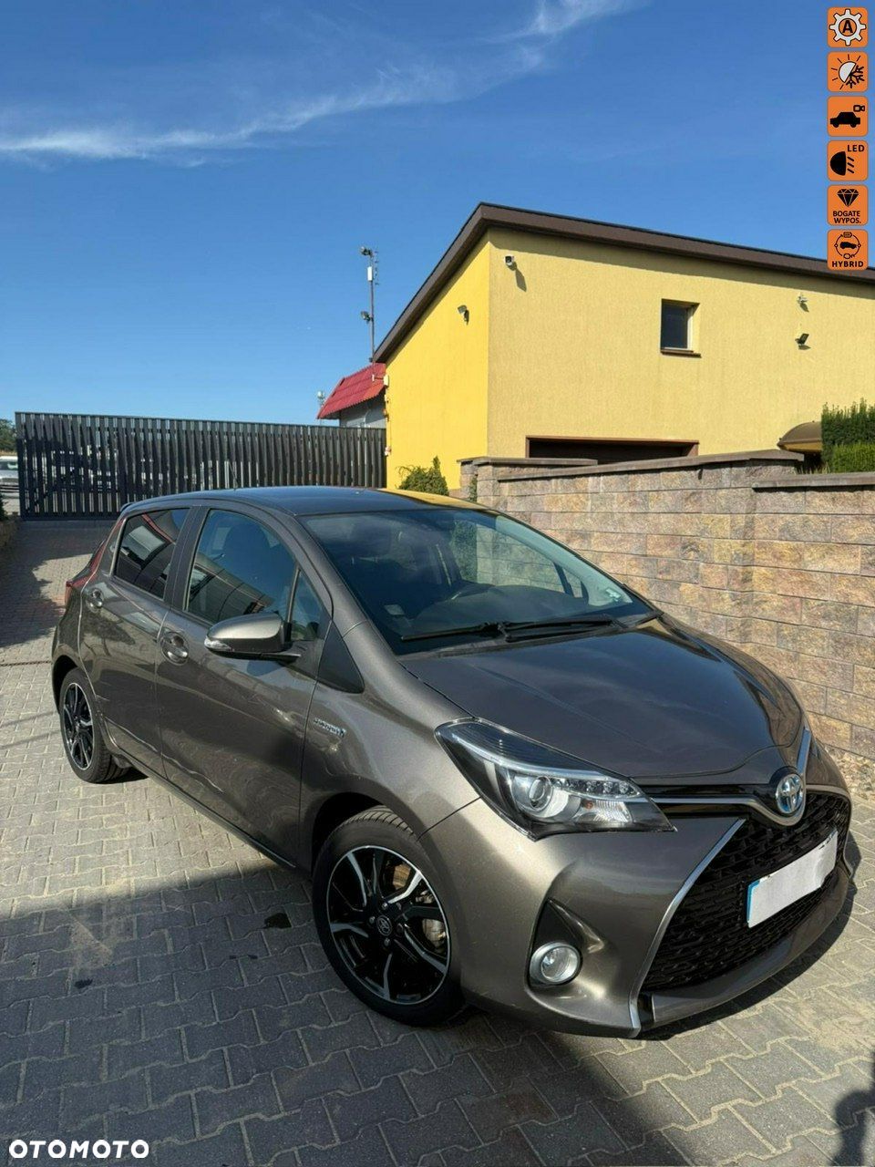 Toyota Yaris - 1