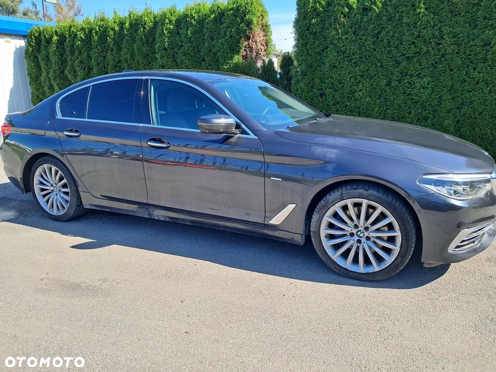 BMW Seria 5 530d Luxury Line