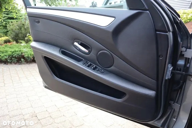 BMW Seria 5 530d Touring - 19