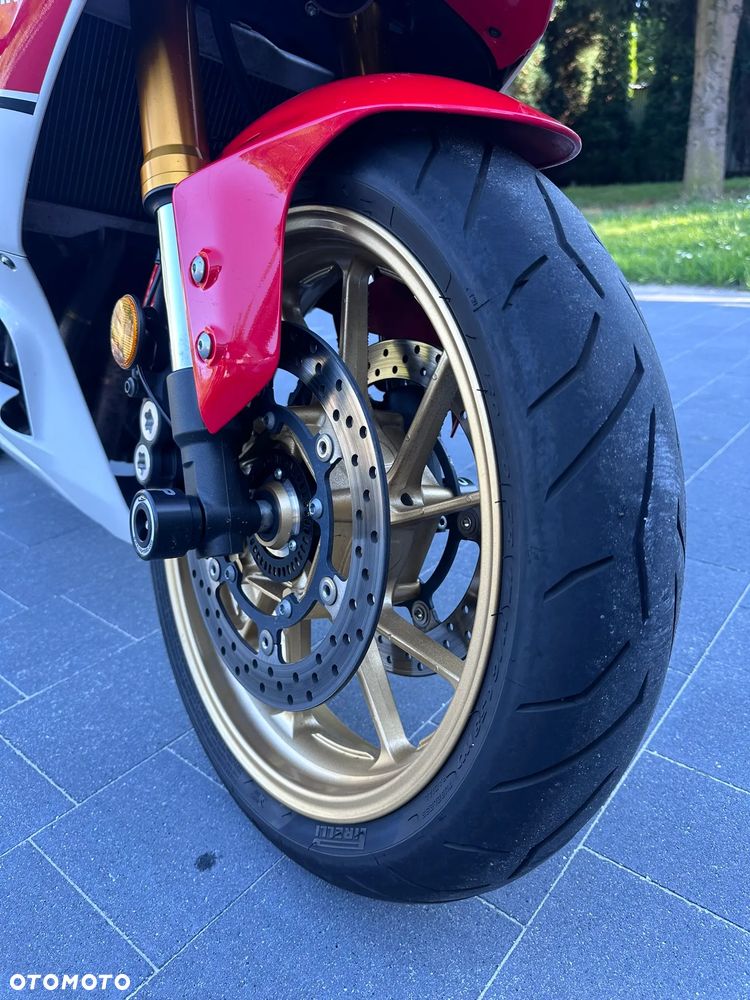 Yamaha R7 - 23