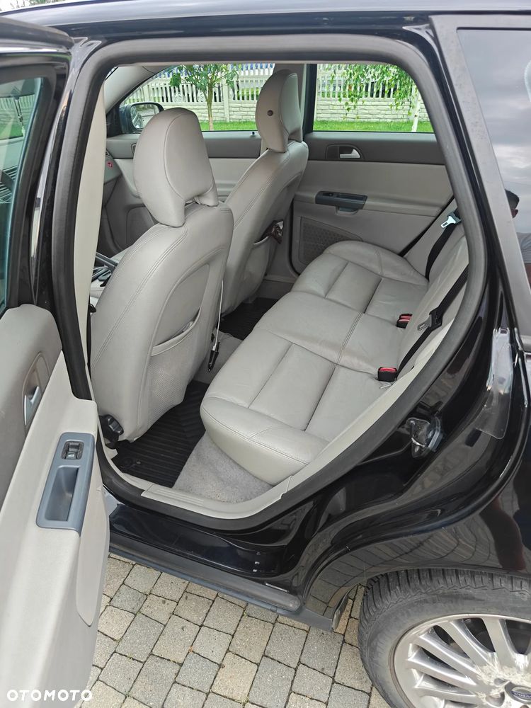 Volvo V50 1.8 - 10