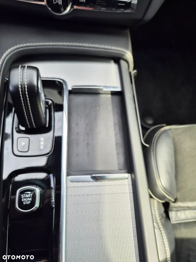 Volvo V90 B4 D AWD R-Design - 18